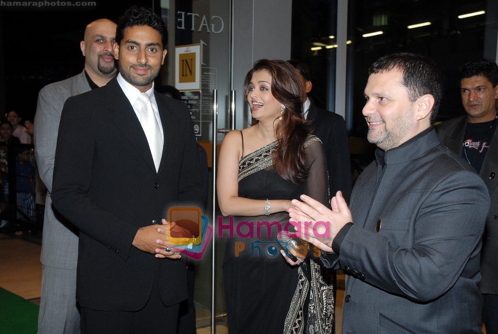 Abhishek Bachchan Aishwarya Rai at Sarkar Raj Premiere during IIFA in Bangkok on June 06 2008 Aishwarya Rai Bachchan Bollywood Photos